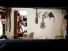 Skrivena kamera, meksicka žena oblačenje nakon tuširanja(2)